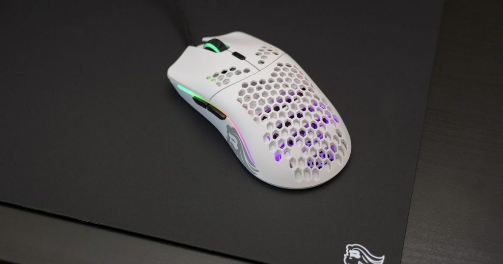 wire gaming mouse